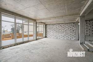 Дом 368м², 3-этажный, участок 6 сот.  