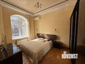 Дом 384м², 3-этажный, участок 14 сот.  