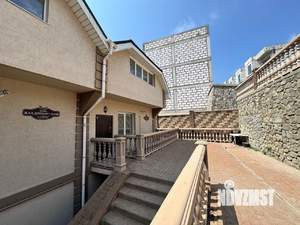 Таунхаус 193м&sup2;, 3-этажный, участок 1 сот.  