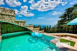 Дом 414м&sup2;, 4-этажный, участок 14 сот.  