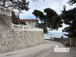 Дом 720м&sup2;, 3-этажный, участок 9 сот.  