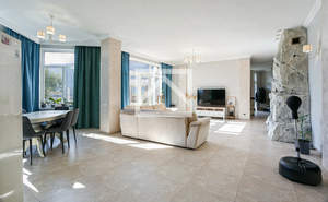 Дом 295м², 3-этажный, участок 9 сот.  