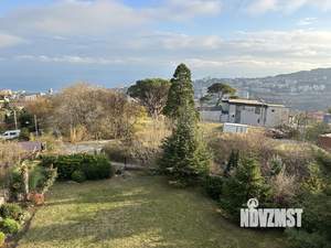 Дом 580м², 3-этажный, участок 12 сот.  