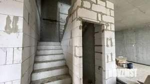 Дом 246м&sup2;, 3-этажный, участок 4 сот.  