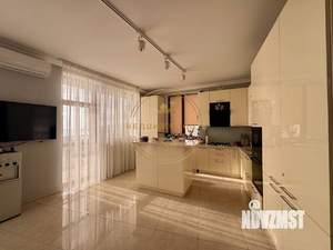 Дом 370м&sup2;, 4-этажный, участок 2 сот.  