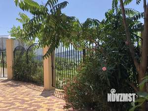 Дом 222м&sup2;, 3-этажный, участок 2 сот.  