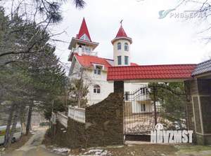 Дом 544м², 4-этажный, участок 6 сот.  