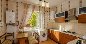Дом 286м², 3-этажный, участок 6 сот.  