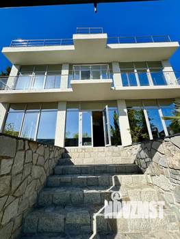 Дом 228м&sup2;, 2-этажный, участок 8 сот.  