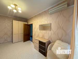 Дом 354м&sup2;, 4-этажный, участок 6 сот.  