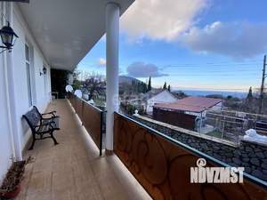 Дом 364м&sup2;, 2-этажный, участок 20 сот.  