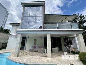 Дом 350м&sup2;, 2-этажный, участок 9 сот.  