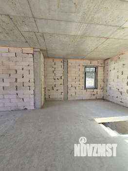 Дом 285м², 3-этажный, участок 4 сот.  