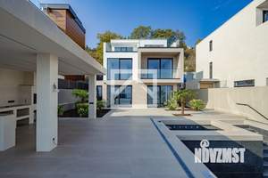 Дом 290м², 3-этажный, участок 5 сот.  