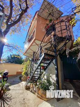 Дом 95м&sup2;, 2-этажный, участок 1 сот.  