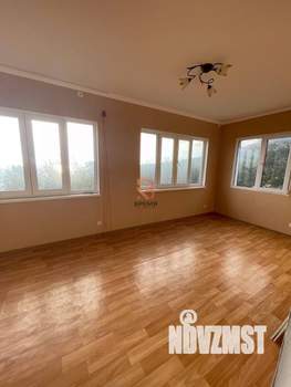 Дом 101м&sup2;, 2-этажный, участок 5 сот.  