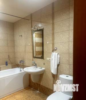 Дом 1800м², 5-этажный, участок 100 сот.  