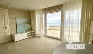 Дом 564м², 3-этажный, участок 12 сот.  