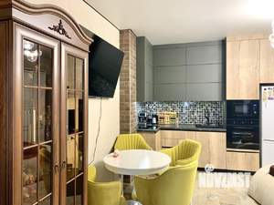 Дом 235м&sup2;, 3-этажный, участок 4 сот.  