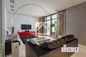 Дом 350м², 2-этажный, участок 9 сот.  