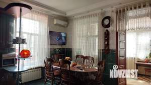 Дом 374м², 3-этажный, участок 3 сот.  