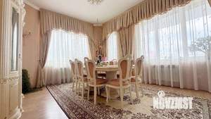 Дом 532м², 3-этажный, участок 9 сот.  