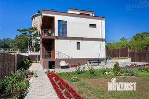 Коттедж 280м², 3-этажный, участок 8 сот.  