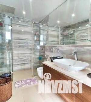 Дом 1450м², 3-этажный, участок 42 сот.  