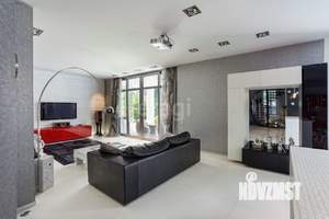 Дом 350м&sup2;, 2-этажный, участок 9 сот.  