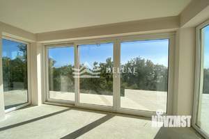 Дом 475м&sup2;, 3-этажный, участок 4 сот.  