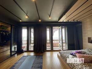 Коттедж 280м², 3-этажный, участок 5 сот.  