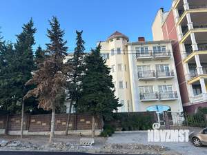 Дом 1000м&sup2;, 5-этажный, участок 8 сот.  