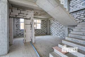 Дом 420м², 3-этажный, участок 5 сот.  