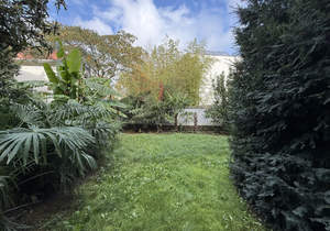 Дом 303м&sup2;, 3-этажный, участок 7 сот.  