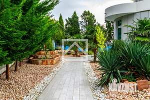 Дом 611м&sup2;, 5-этажный, участок 6 сот.  