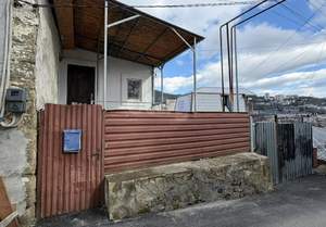 Дом 180м&sup2;, 2-этажный, участок 5 сот.  