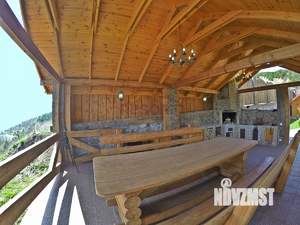 Дом 300м², 2-этажный, участок 15 сот.  