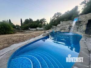 Дом 299м&sup2;, 3-этажный, участок 17 сот.  