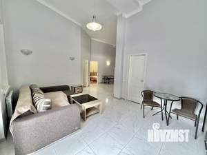 Дом 375м², 3-этажный, участок 1 сот.  