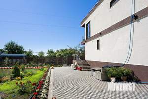 Коттедж 280м², 3-этажный, участок 8 сот.  