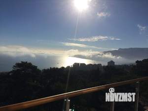 Дом 299м&sup2;, 3-этажный, участок 4 сот.  