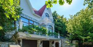 Дом 185м&sup2;, 2-этажный, участок 5 сот.  