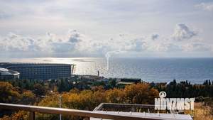 Дом 291м&sup2;, 3-этажный, участок 6 сот.  