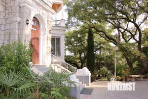 Дом 825м&sup2;, 3-этажный, участок 31 сот.  