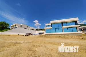 Дом 407м&sup2;, 2-этажный, участок 20 сот.  