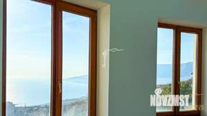 Дом 800м², 3-этажный, участок 15 сот.  