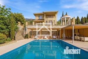 Дом 460м&sup2;, 3-этажный, участок 12 сот.  