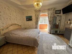 Дом 266м², 2-этажный, участок 1 сот.  