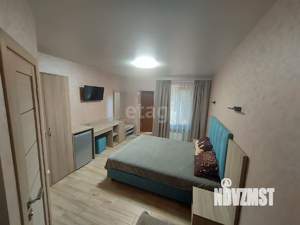 Дом 600м², 3-этажный, участок 15 сот.  