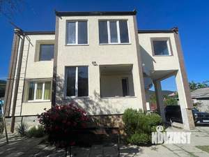 Дом 350м&sup2;, 2-этажный, участок 6 сот.  